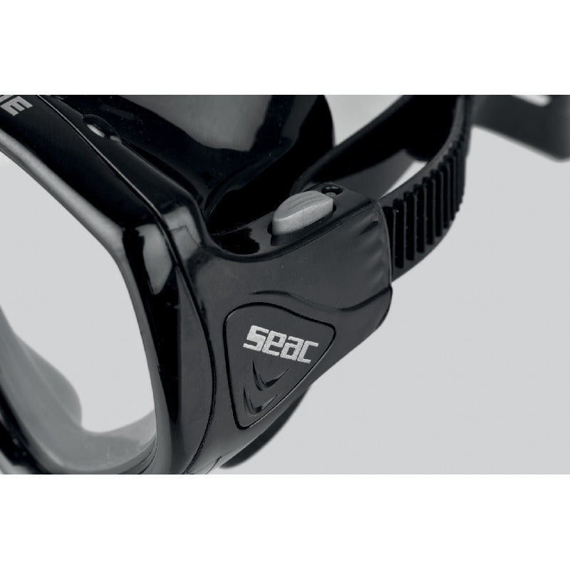 SEAC ONE BLACK